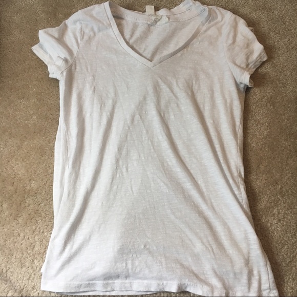 Forever 21 basic tee (2) - Picture 2 of 2